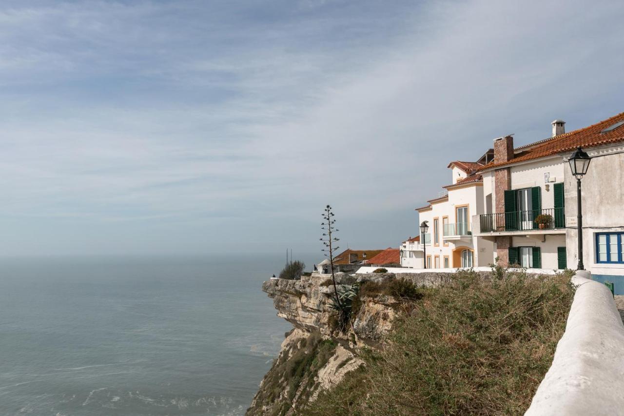 Nazare Top Wave Buitenkant foto
